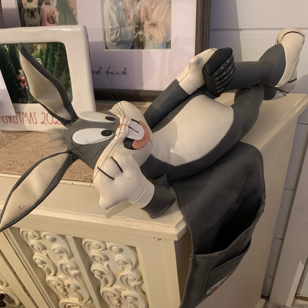 Vintage bugs bunny 1980’s remote control holder